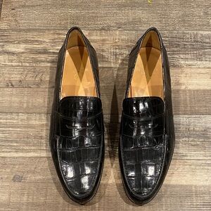 Brooks Brothers Black Textured Loafers
